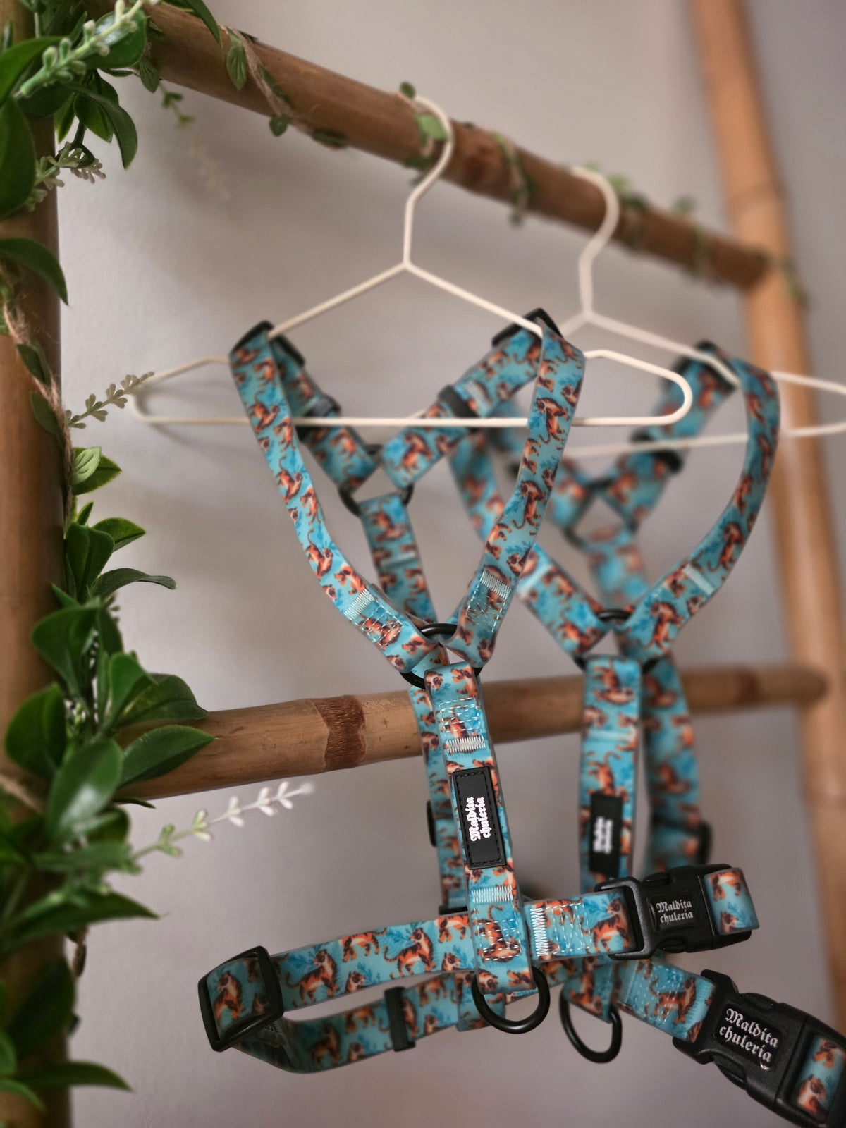 ARNÉS WATERPROOF FLOW BENGALA